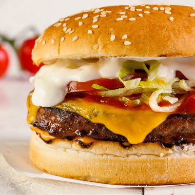 F2G's Beef Cheeseburger